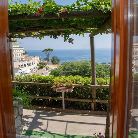 Guesthouse Coralba Casamicciola Terme Bagian luar foto