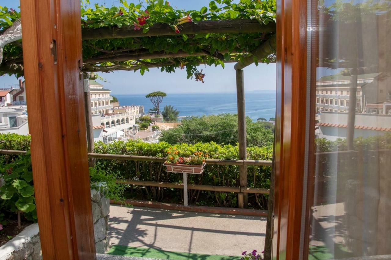 Guesthouse Coralba Casamicciola Terme Bagian luar foto